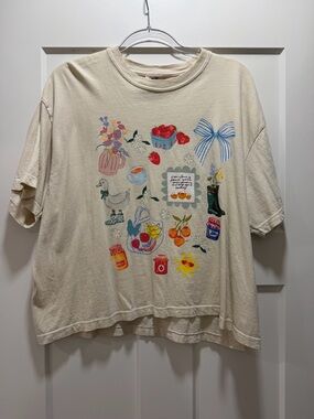 🖤 SOLD 🖤 Whimsical Fruit & Floral Crop Graphic Tee